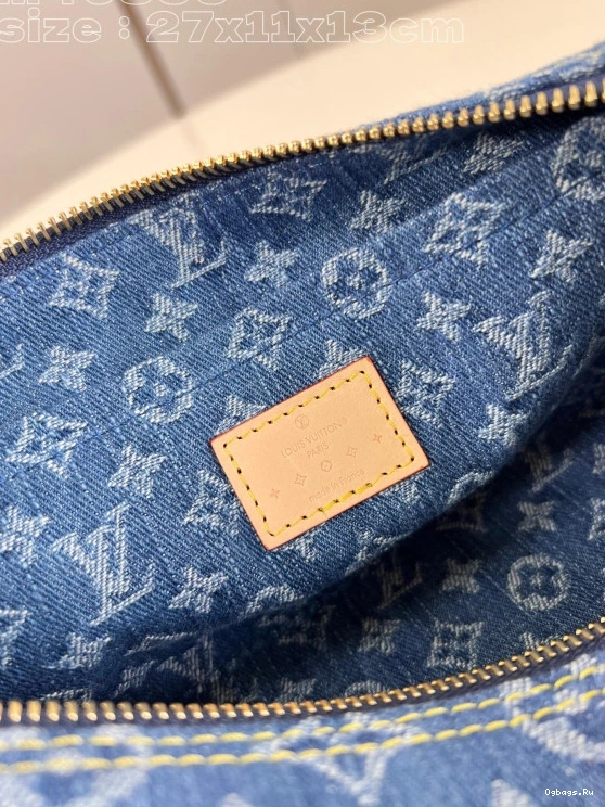 PAPILLON VUITTON LOUIS TRUNK 0110